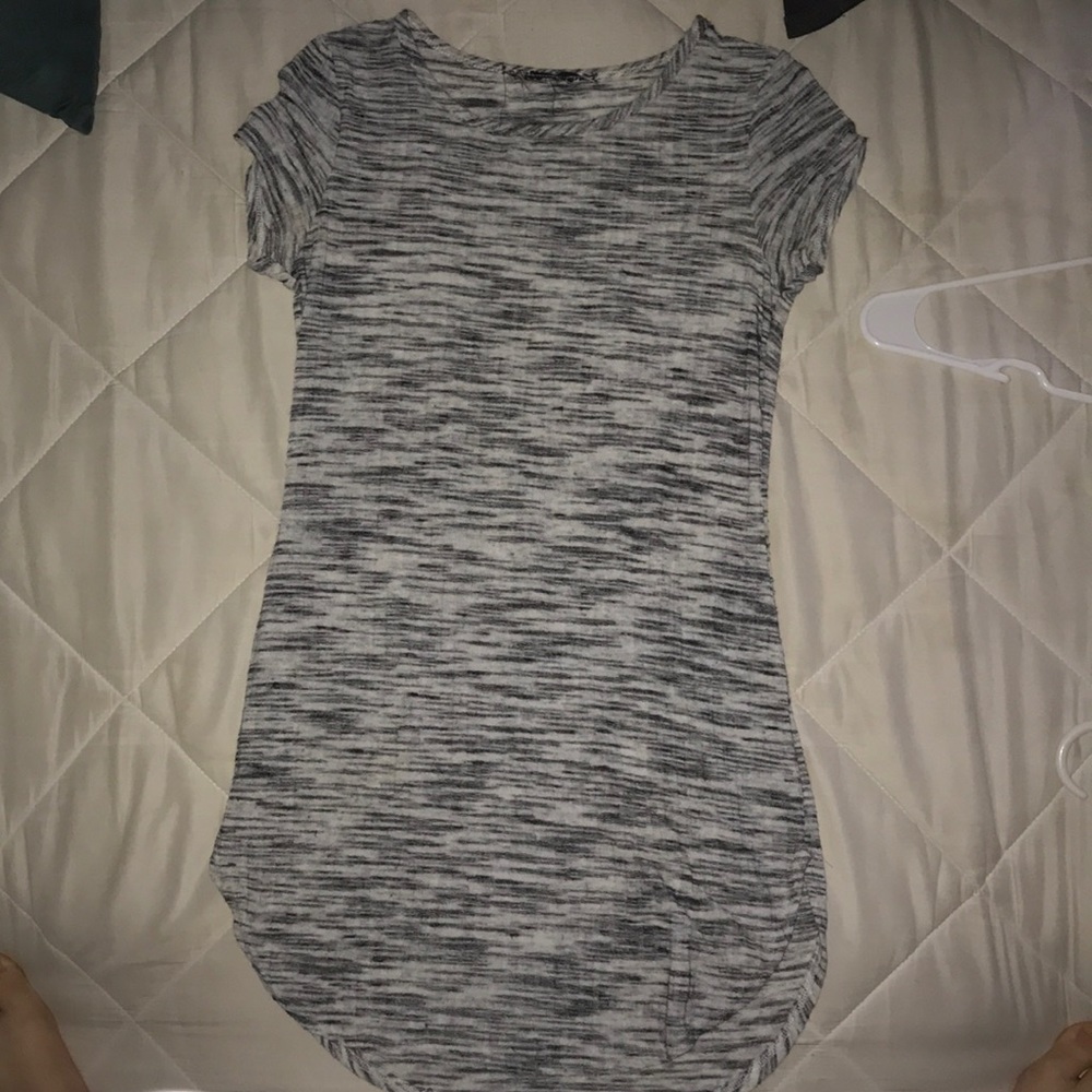 Adorable white/black striped girls dress